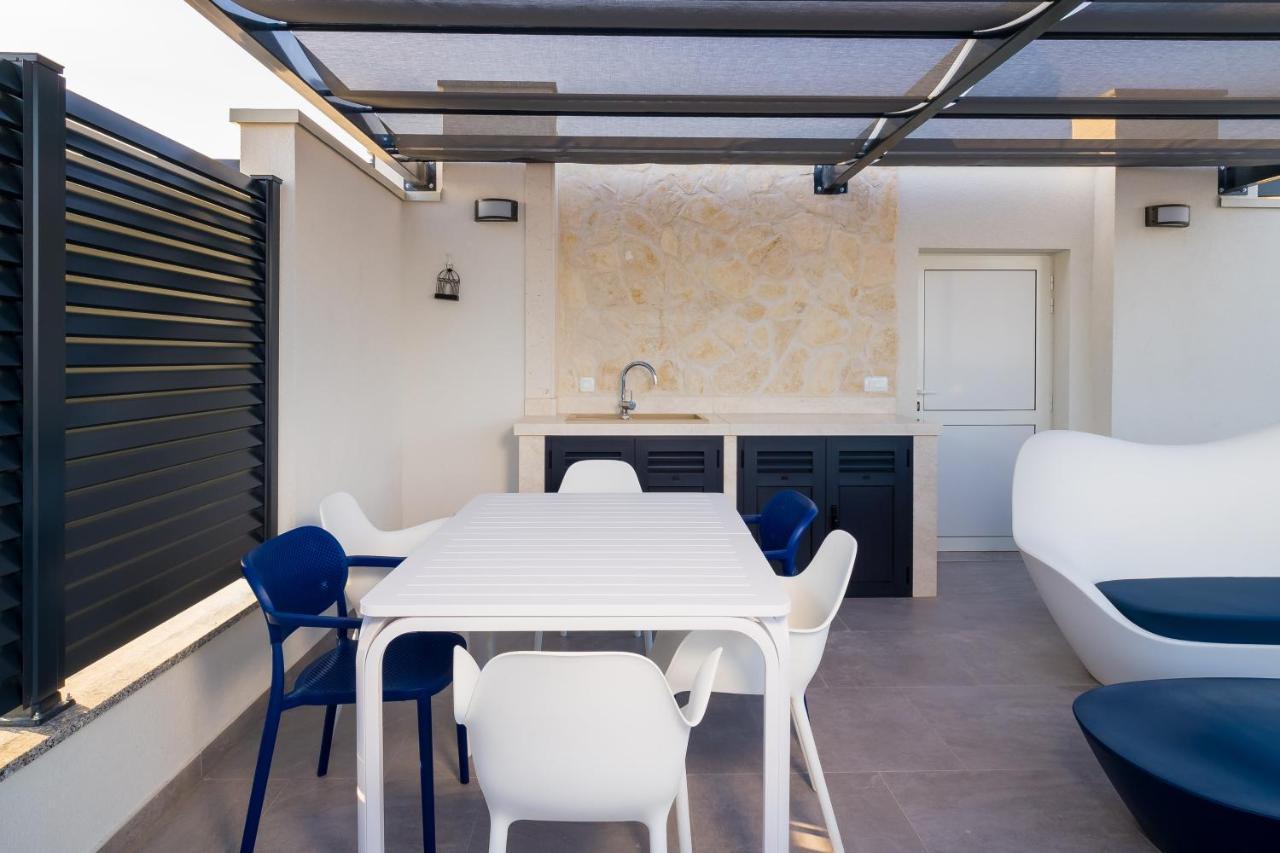 Luxury Apartment- Balcony- Private Rooftop And Jacuzzi- Common Pool Trogir Eksteriør billede