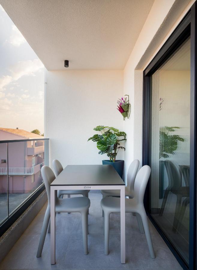 Luxury Apartment- Balcony- Private Rooftop And Jacuzzi- Common Pool Trogir Eksteriør billede