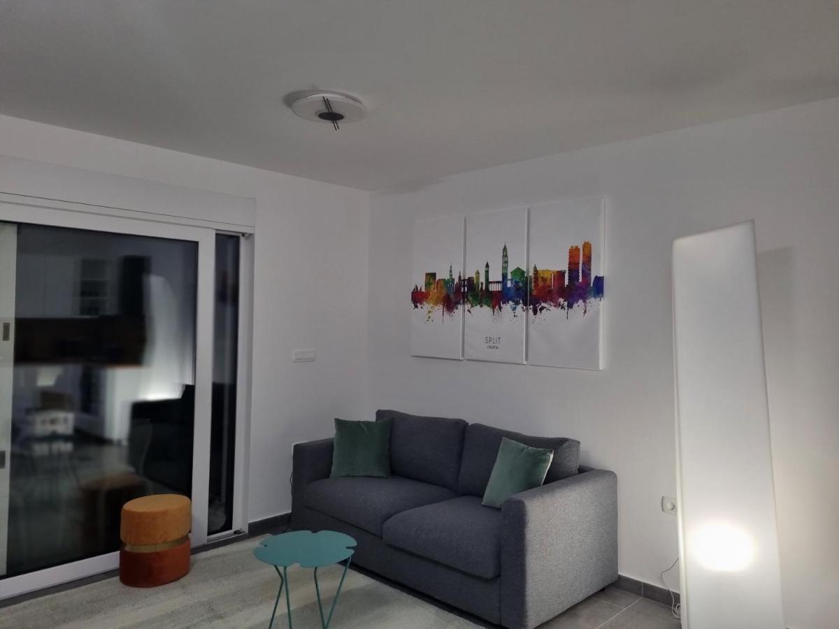 Luxury Apartment- Balcony- Private Rooftop And Jacuzzi- Common Pool Trogir Eksteriør billede