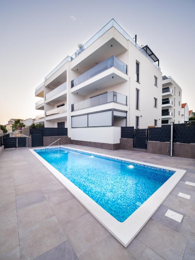 Luxury Apartment- Balcony- Private Rooftop And Jacuzzi- Common Pool Trogir Eksteriør billede